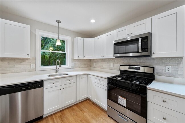 Photo - 66 N Main St Unit 66