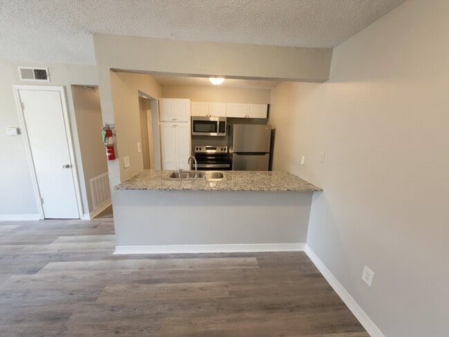 Photo - Bayou Rouge Apartments