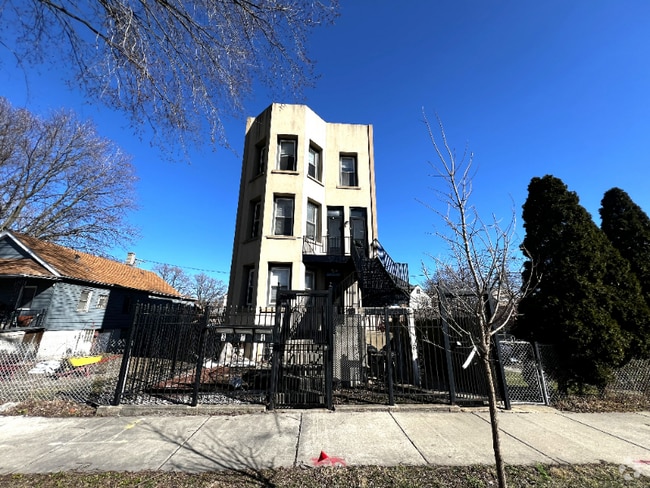 Building Photo - 9613 S Ave N Unit 1 Rental