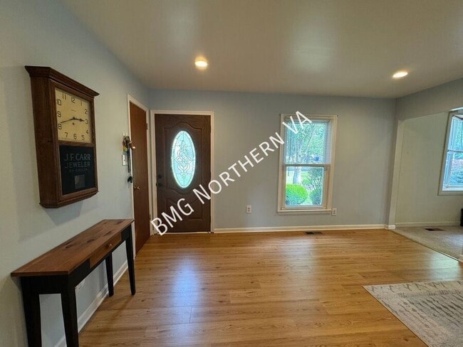 Photo - 8903 Tudor Ln