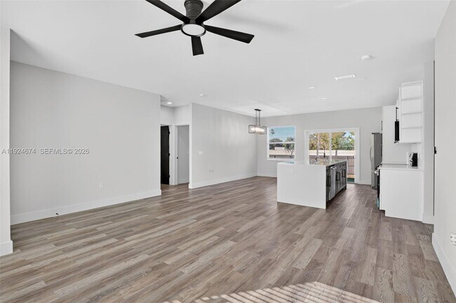 Photo - 710 Bedford Point Ave