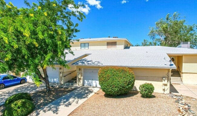 Building Photo - 1246 N Barzona Ave Unit G