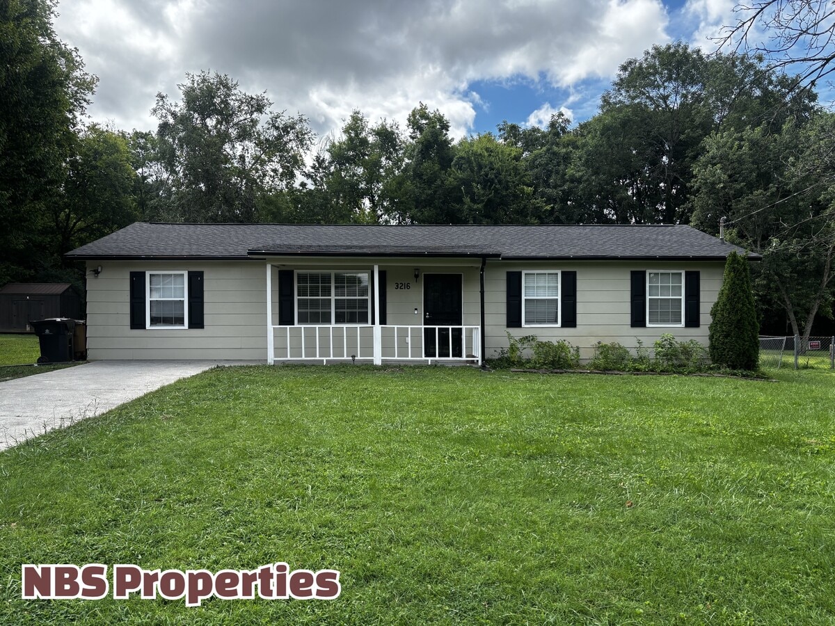 Photo - 3216 Deer Lake Dr