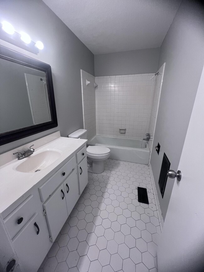 Photo - 2548 Park Rd Ext House