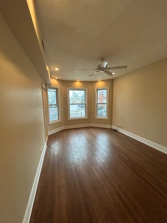 Photo - 3849 W School St Unidad 1