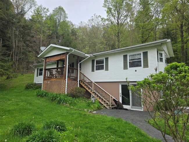 Photo - 290 Edson Rd House