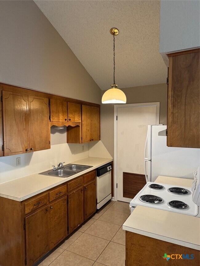 Photo - 1713 Mona Dr Unidad A