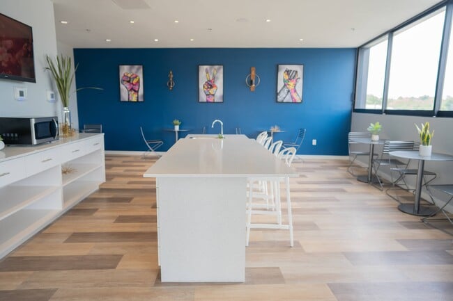 Photo - Cheatham Street Flats