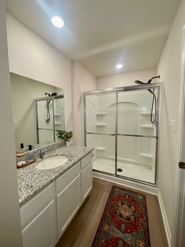 Photo - 1517 Auckland Ct