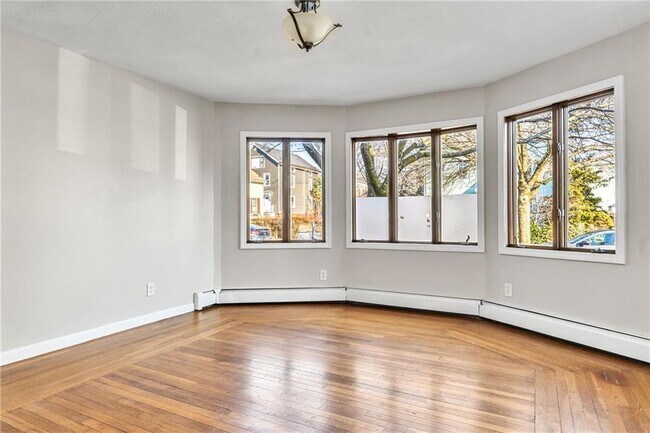 Photo - 27 Fremont St