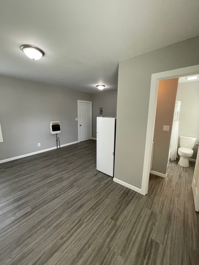 Photo - 242 46th St Unidad 2