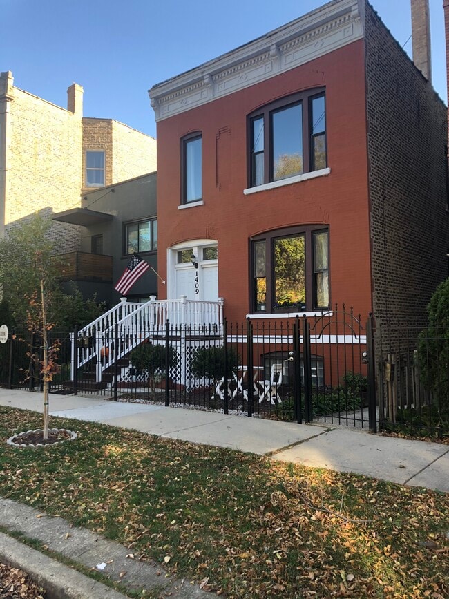 Photo - 1409 N Maplewood Ave Unit 1