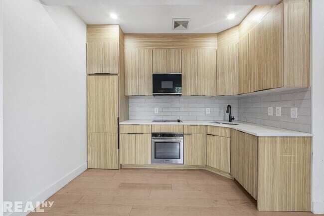 Photo - 411 11th St Unit 4