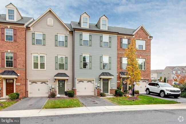 Building Photo - 2805 Fredericksburg Rd Rental
