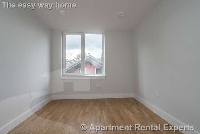 Photo - 334 Harvard St Unit #E3