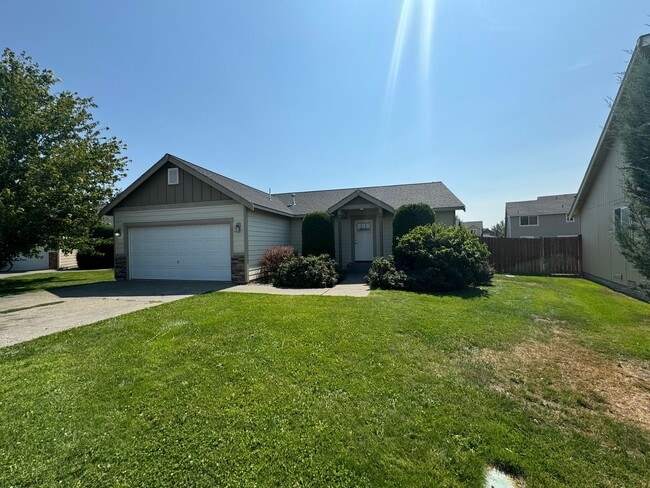 Photo - Charming 4-Bedroom Home with Large Fenced Yard and Modern Updates in Ellensburg