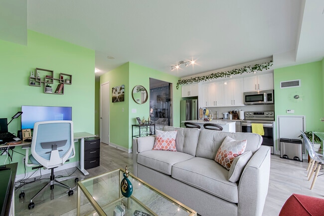 Photo - 165-1165 Legion Rd N