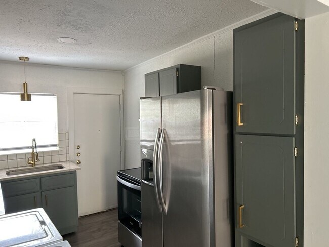 Photo - 1702-1704 Alamo Ave, Killeen