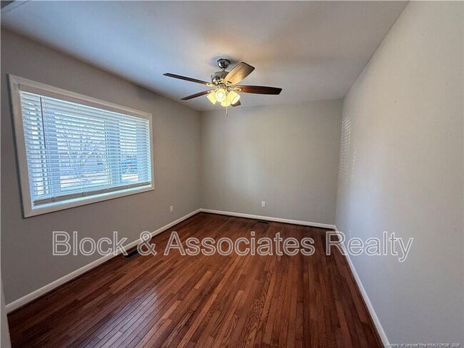 Photo - 848 Castleberry Ct