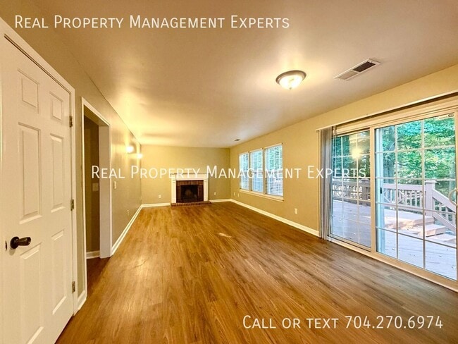 13604 Toka Ct
