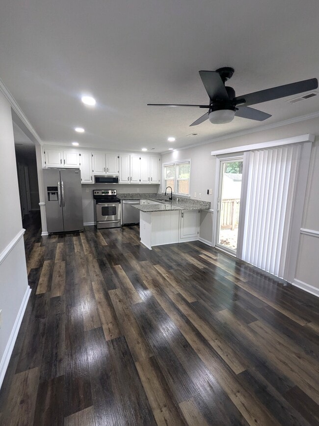 Photo - 107 Sandy Lake Dr