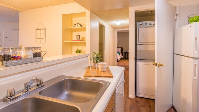 Ridgepointe Apartments