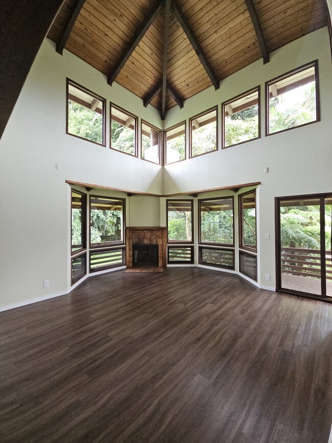 Building Photo - 1100 Ainalako Rd