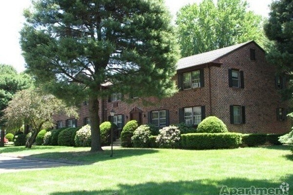 Candlelight Apartments - Candlelight Apartments