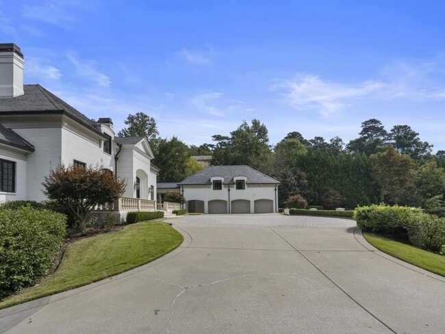 Photo - 997 Davis Dr NW