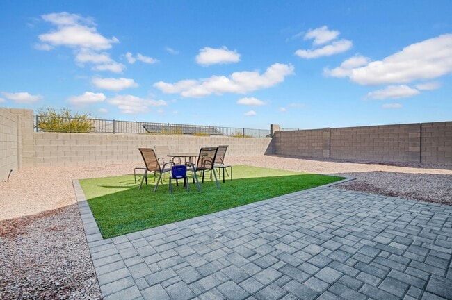 4454 W Beverly Rd