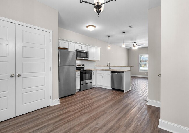 Photo - 202 Burch Rd