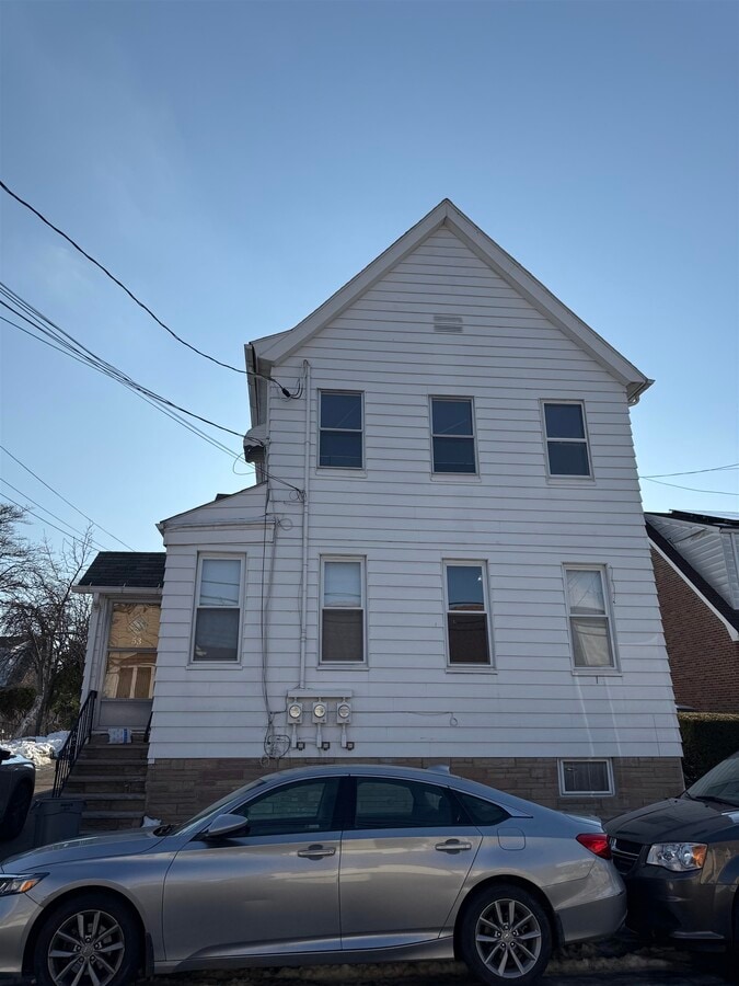 Photo - 53 Crystal St