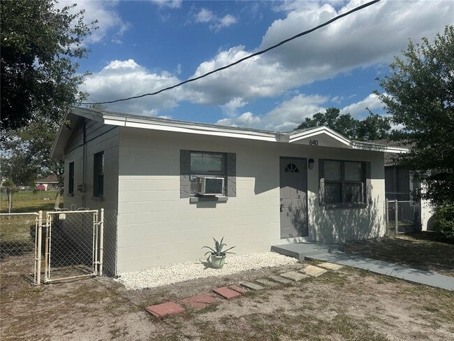 Photo - 640 N 8th St