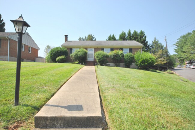 Photo - 1501 Granville St