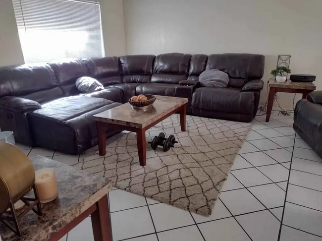 Photo - 2001 Amy Sue Dr