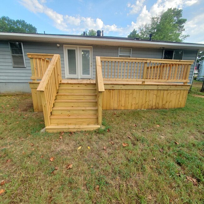 702 Wildwood Ave