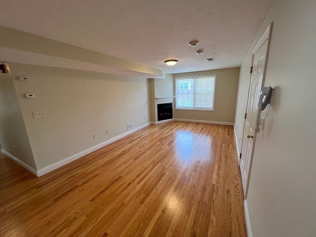 Photo - 1135 Washington St Unit 1