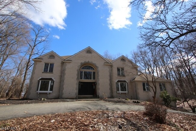 Building Photo - 306 Pleasant Valley Rd