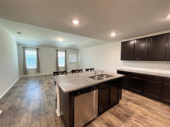 Photo - 29653 Spring Copper