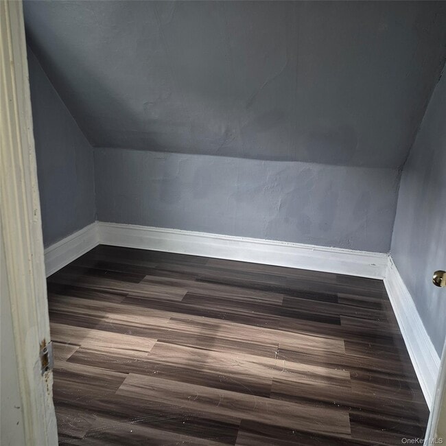 Photo - 235 Downs St Unidad 2