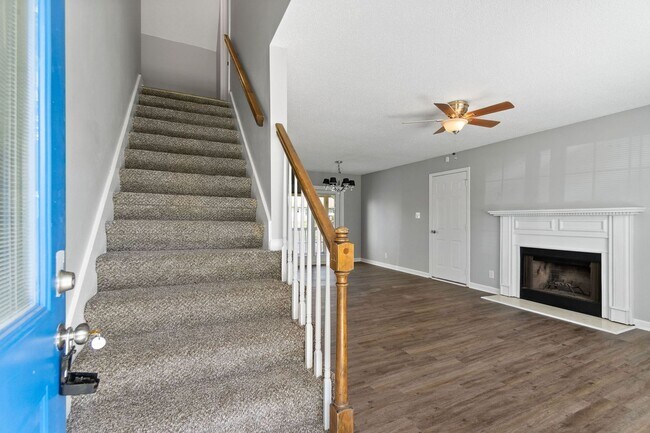 1235 Crystal Dr