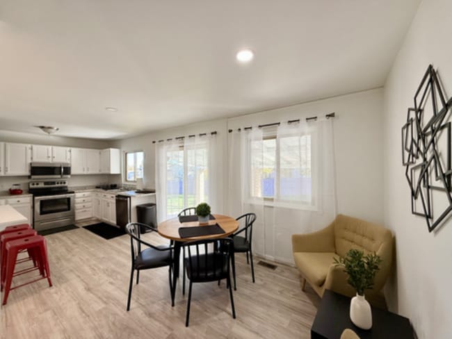 Photo - 2708 W 98th Dr