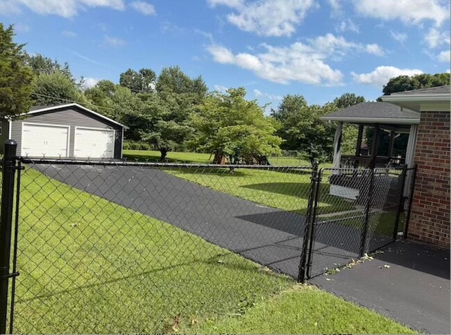Photo - 192 Sandalwood Dr