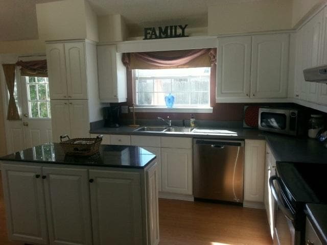 Photo - 880 Brande Ct