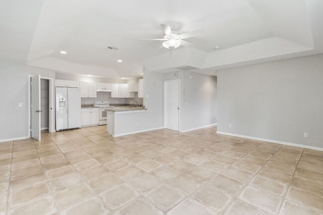 Photo - Spacious Duplex in SW Cape Coral House