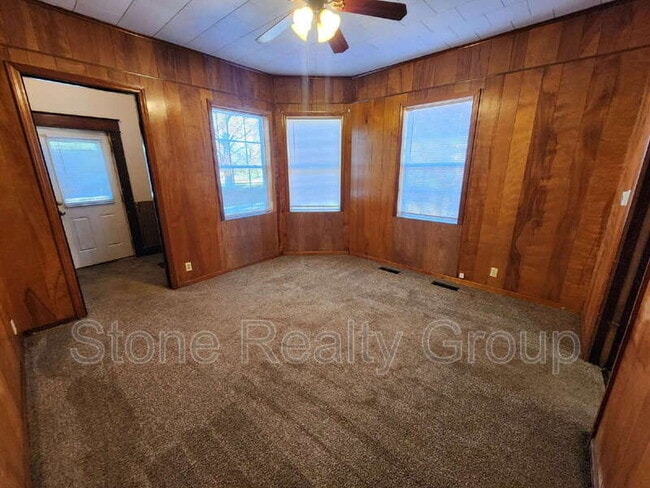 Photo - 908 S 17th St