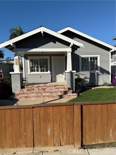 Building Photo - 765 Loma Ave