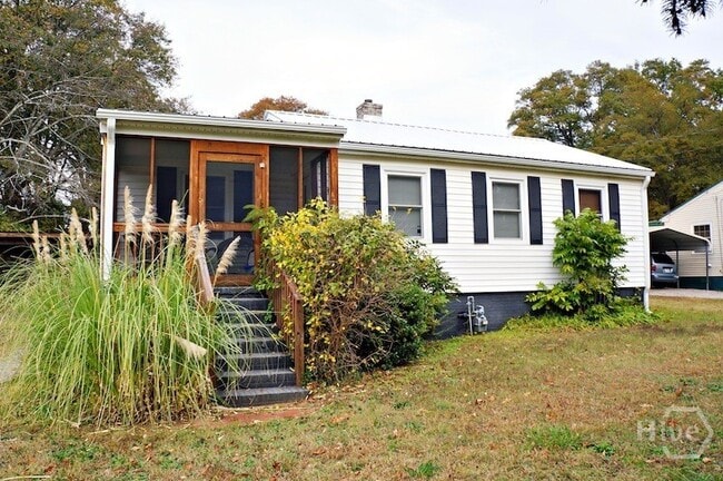 Photo - 158 Gilmer St