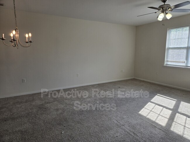2424 Chancery Ln