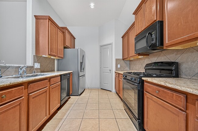 Photo - 510 Carson Ridge Dr